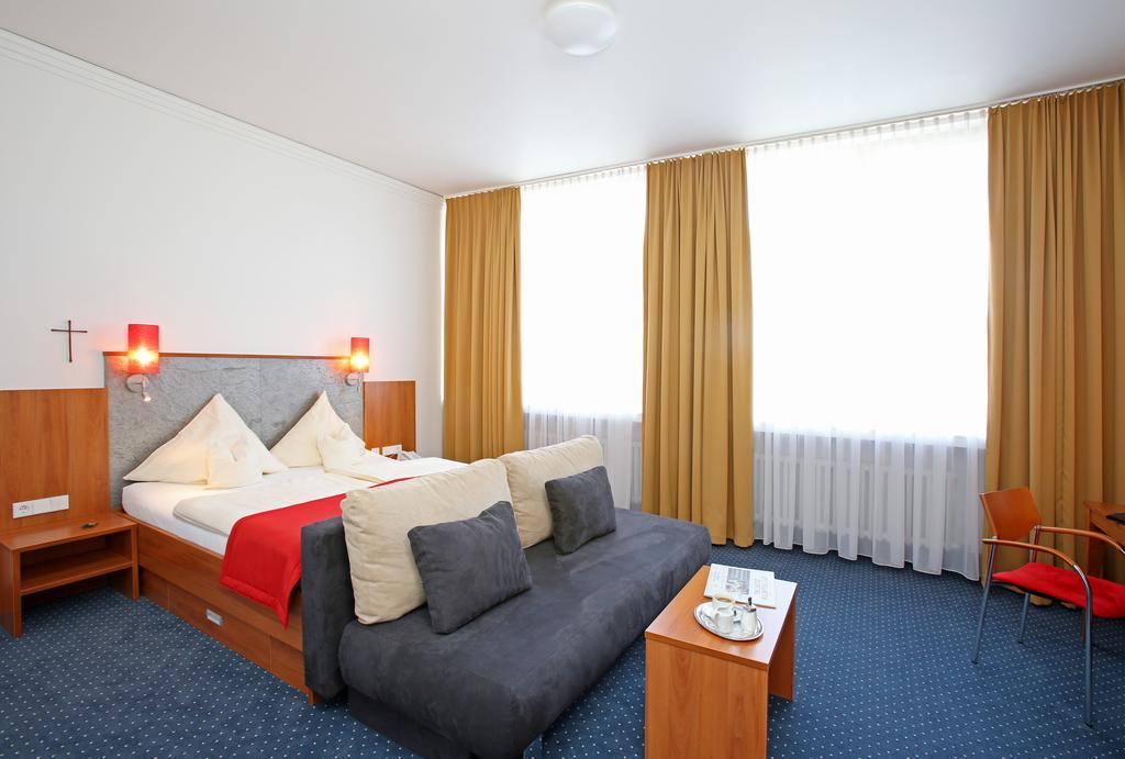 Martinshof Hotel Rottenburg am Neckar ภายนอก รูปภาพ